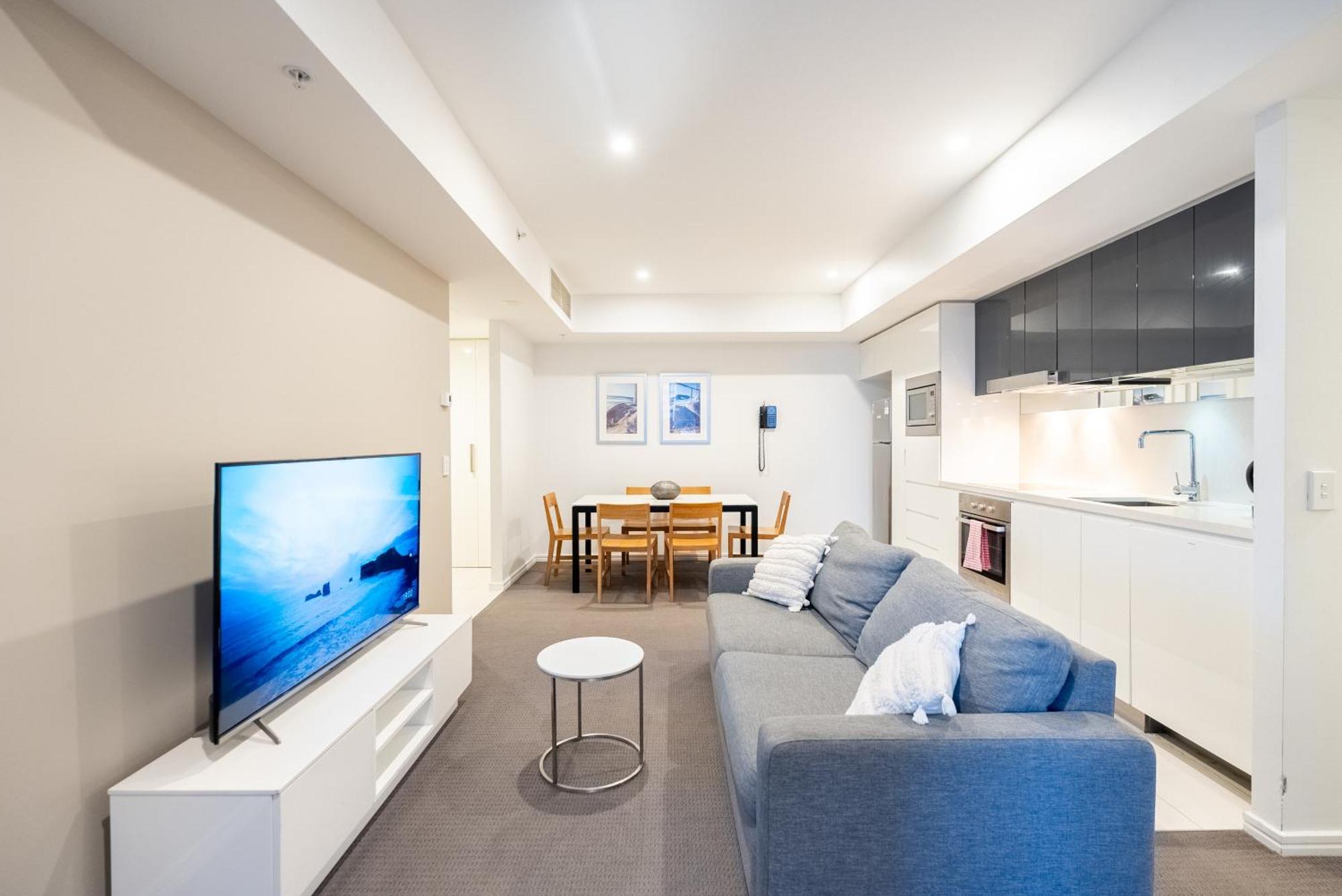 Apartment Paradise Lights - Privately Managed Luxury On Hilton Surfers Paradise Free Carpark *