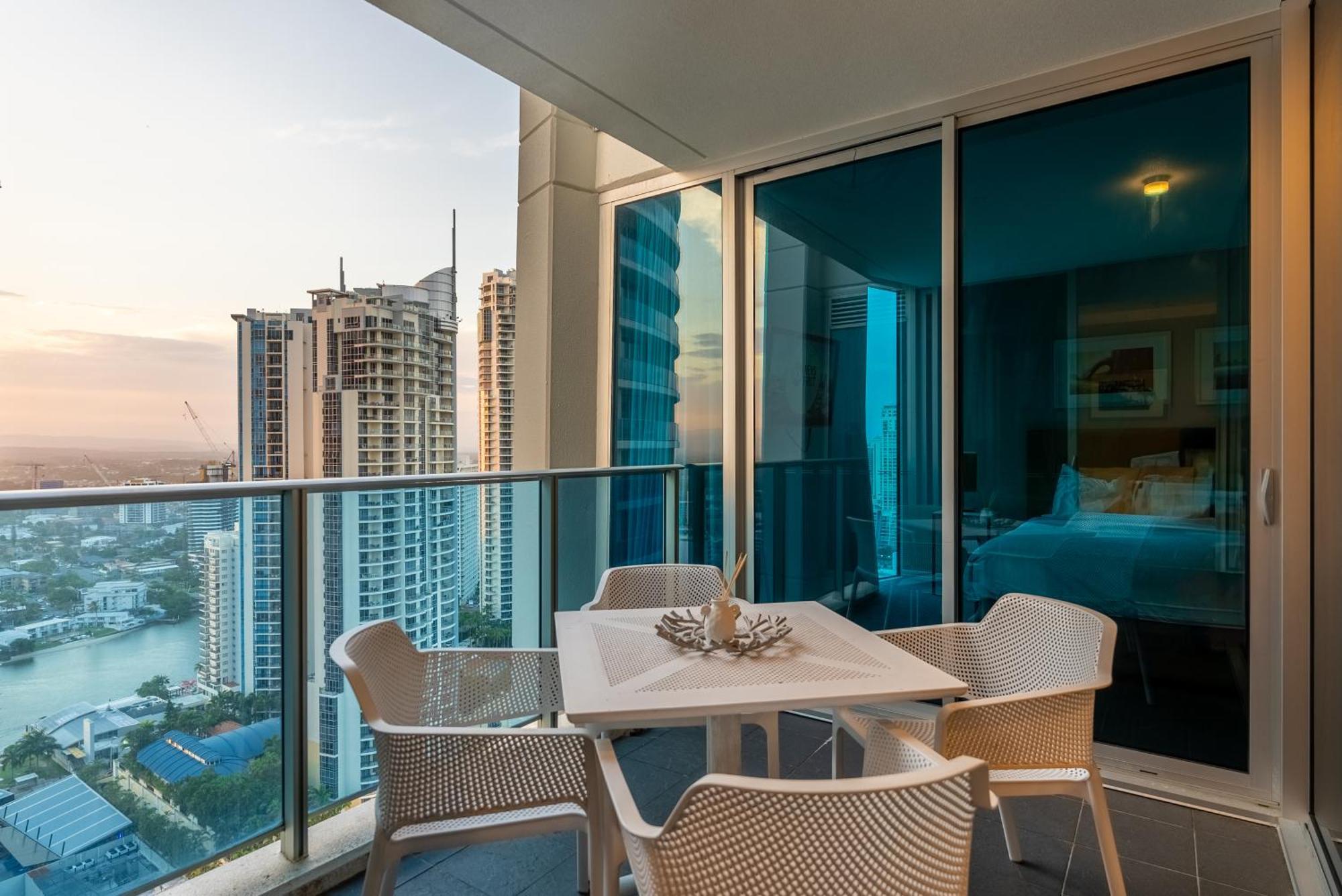 Apartment Paradise Lights - Privately Managed Luxury On Hilton Surfers Paradise Free Carpark